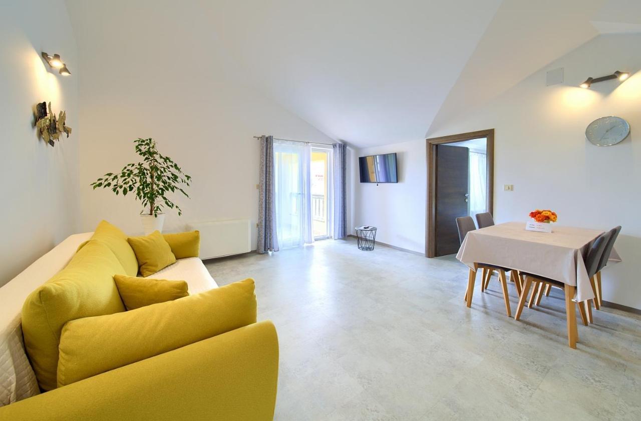 Apartmani Dal Malinska Zewnętrze zdjęcie
